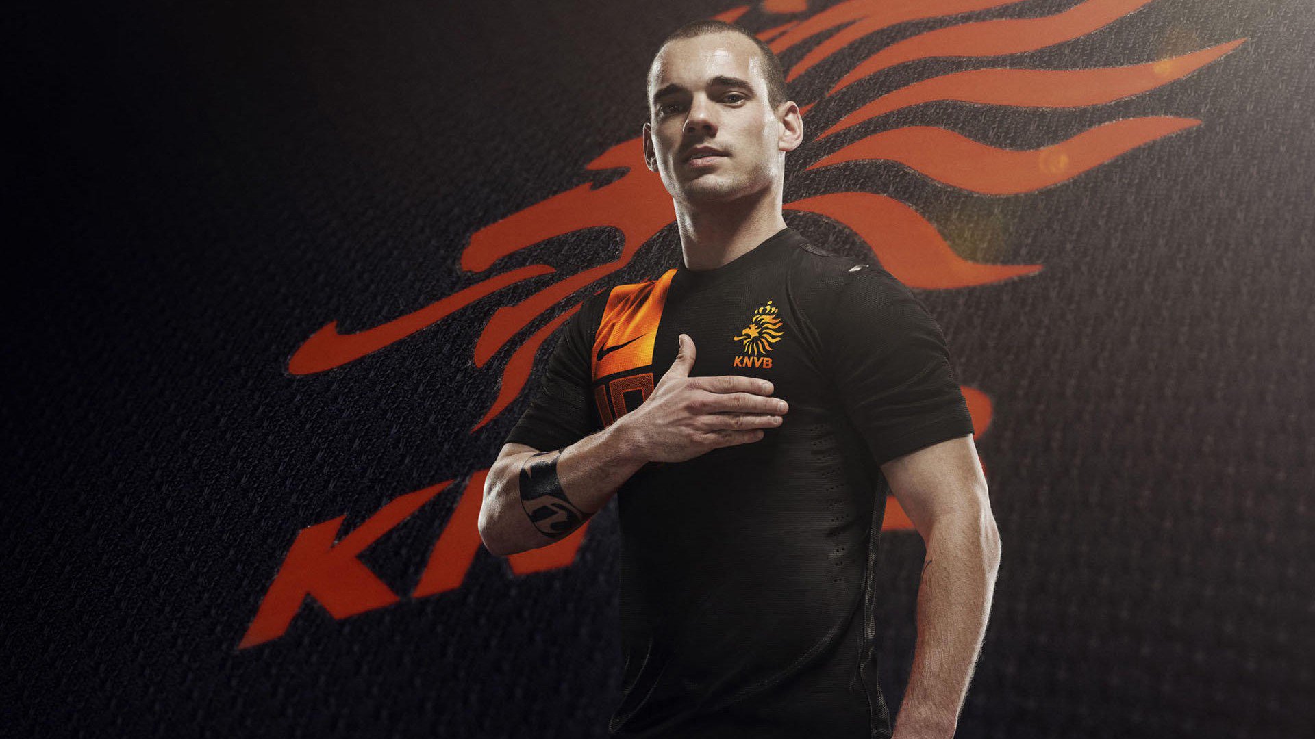 欧冠十六强：巴黎两度领先被曼联绝杀 点球判罚引巨大争议